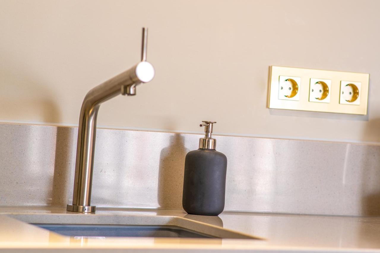 New Family Penthouse 7Min From Rotterdam Central Station Top Floor App4 Schiedam Bagian luar foto